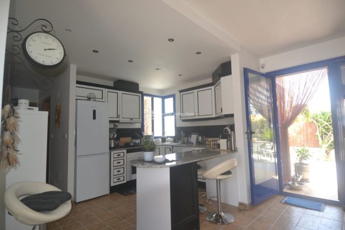 Image No.21-4 Bed Property for sale