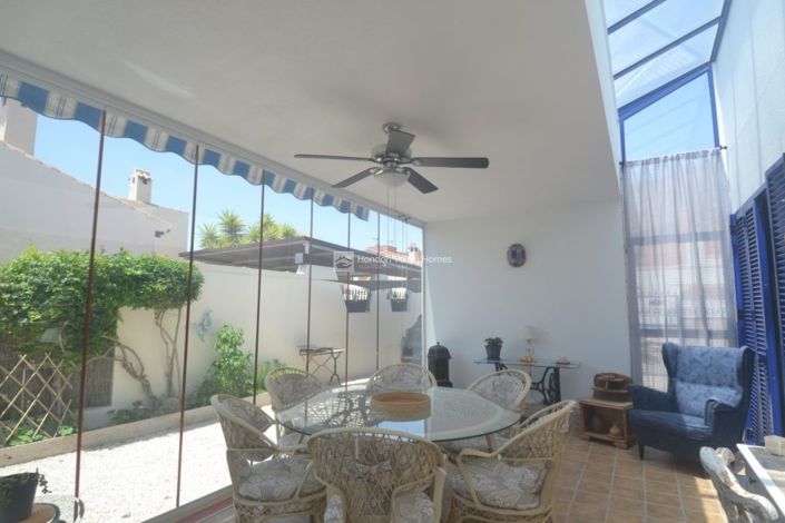 Image No.24-4 Bed Property for sale