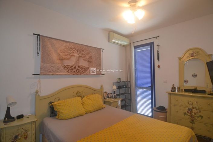 Image No.27-4 Bed Property for sale