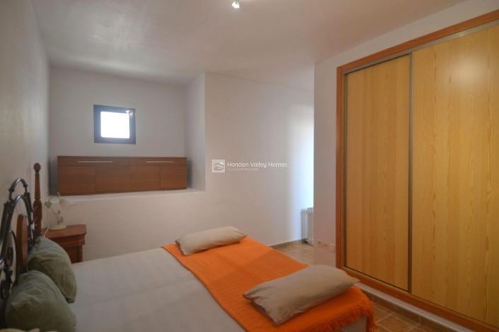 Image No.34-4 Bed Property for sale