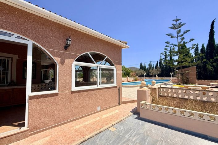 Image No.20-3 Bed Villa for sale