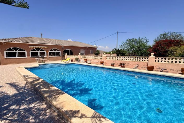 Image No.24-3 Bed Villa for sale