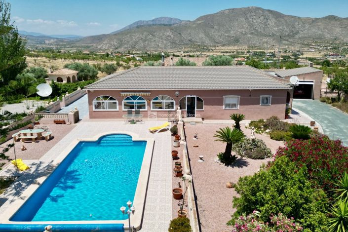 Image No.8-3 Bed Villa for sale