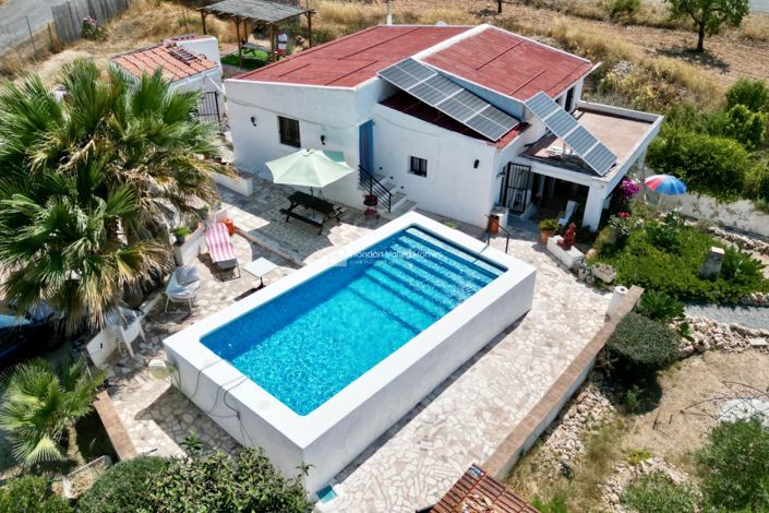 Image No.19-3 Bed Property for sale