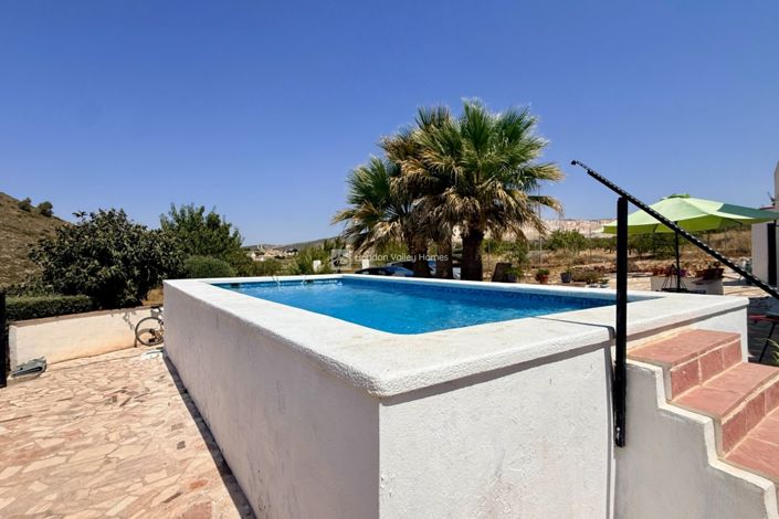 Image No.25-3 Bed Property for sale