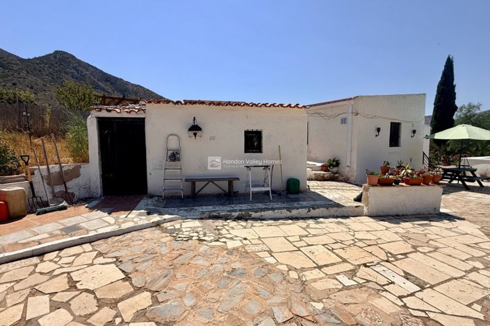 Image No.32-3 Bed Property for sale