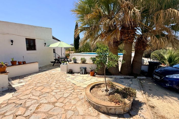 Image No.35-3 Bed Property for sale