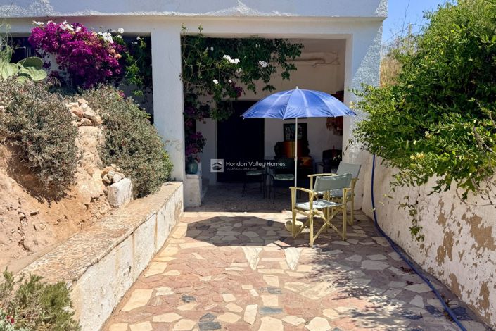 Image No.40-3 Bed Property for sale