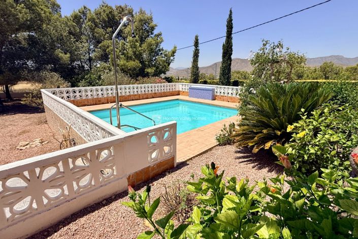 Image No.17-4 Bed Property for sale