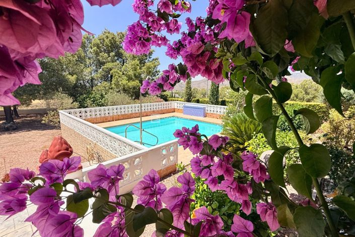 Image No.18-4 Bed Property for sale