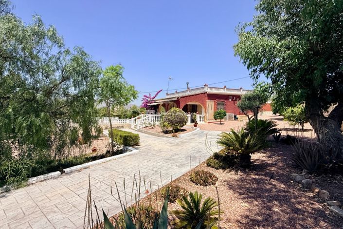 Image No.22-4 Bed Property for sale
