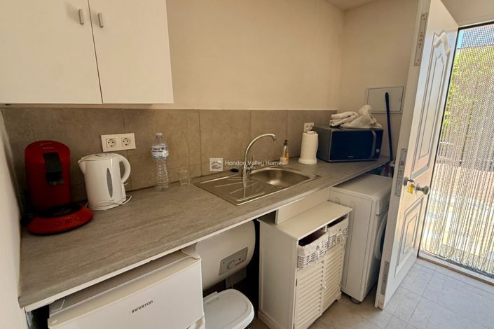 Image No.37-4 Bed Property for sale