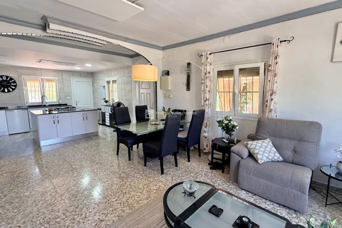 Image No.41-4 Bed Property for sale