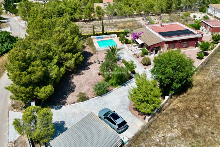 Image No.9-4 Bed Property for sale