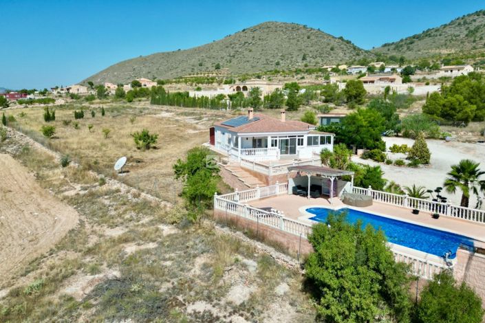 Image No.3-4 Bed Villa for sale