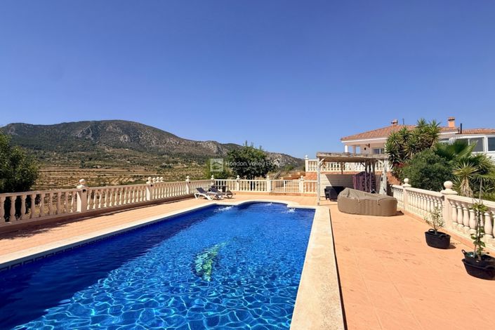 Image No.22-4 Bed Villa for sale