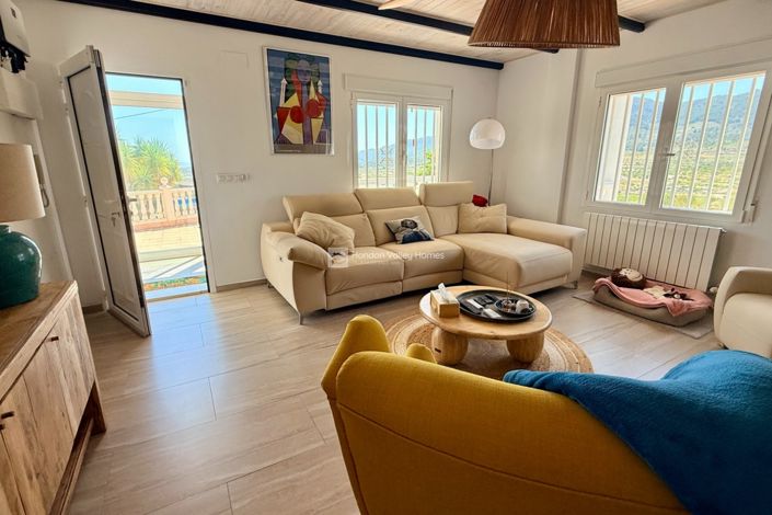 Image No.48-4 Bed Villa for sale