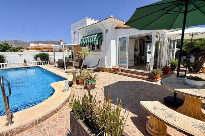 Image No.4-2 Bed Villa for sale