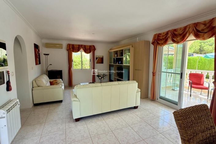 Image No.25-3 Bed Villa for sale