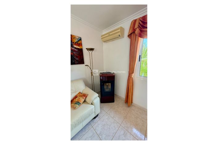 Image No.30-3 Bed Villa for sale