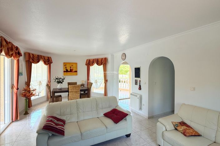 Image No.31-3 Bed Villa for sale