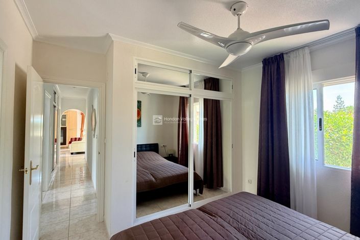 Image No.39-3 Bed Villa for sale