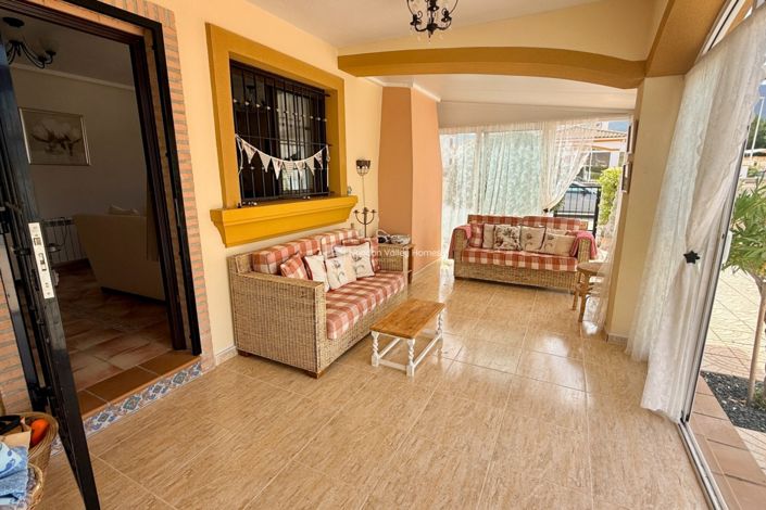 Image No.18-4 Bed Property for sale
