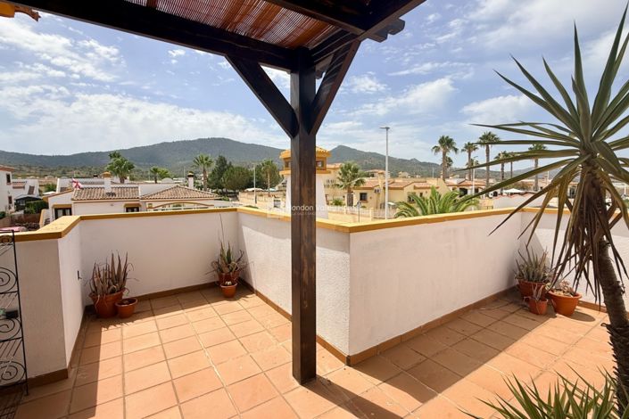 Image No.40-4 Bed Property for sale
