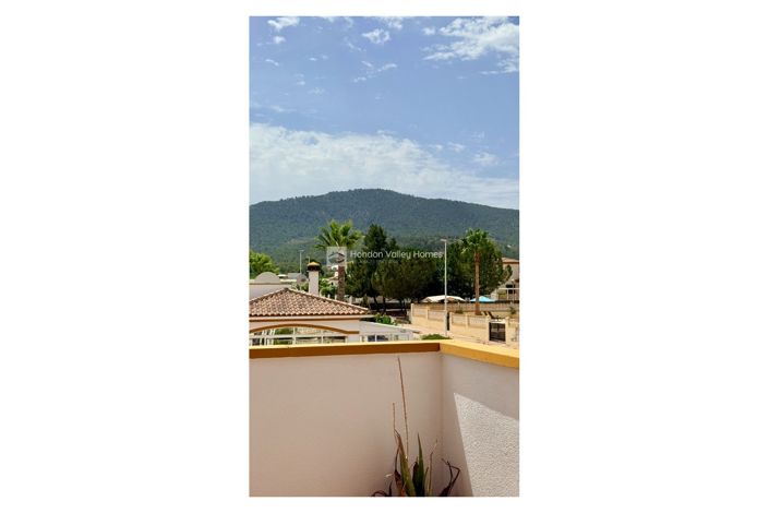 Image No.41-4 Bed Property for sale