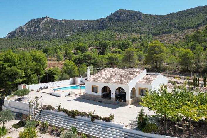 Image No.3-4 Bed Property for sale