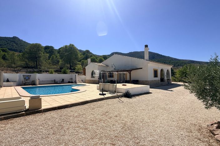 Image No.23-4 Bed Property for sale