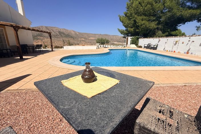 Image No.27-4 Bed Property for sale
