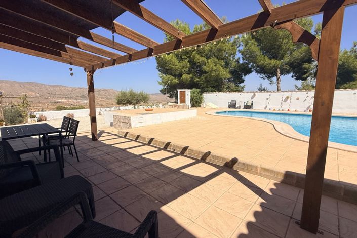 Image No.29-4 Bed Property for sale