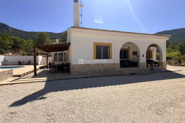 Image No.32-4 Bed Property for sale