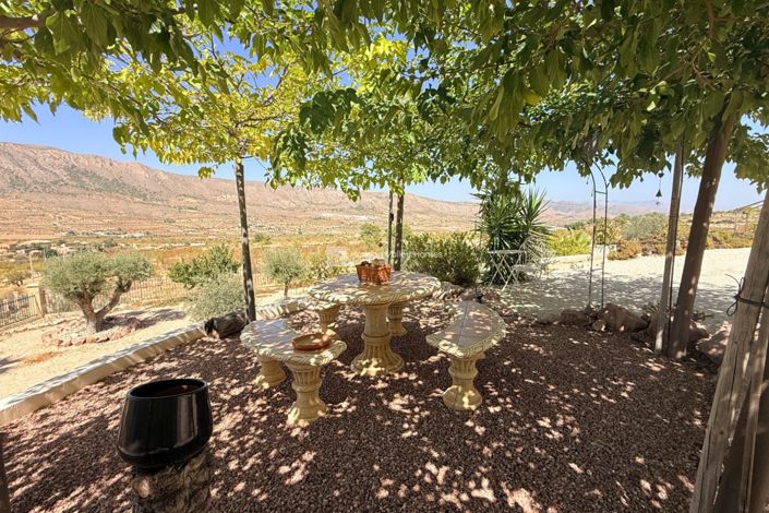 Image No.36-4 Bed Property for sale