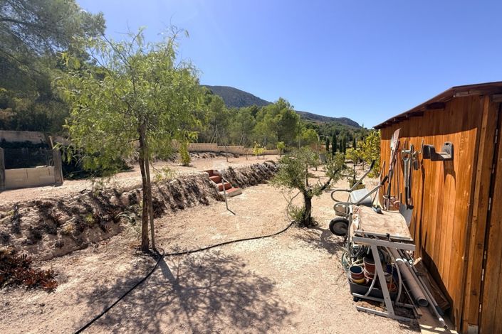 Image No.40-4 Bed Property for sale