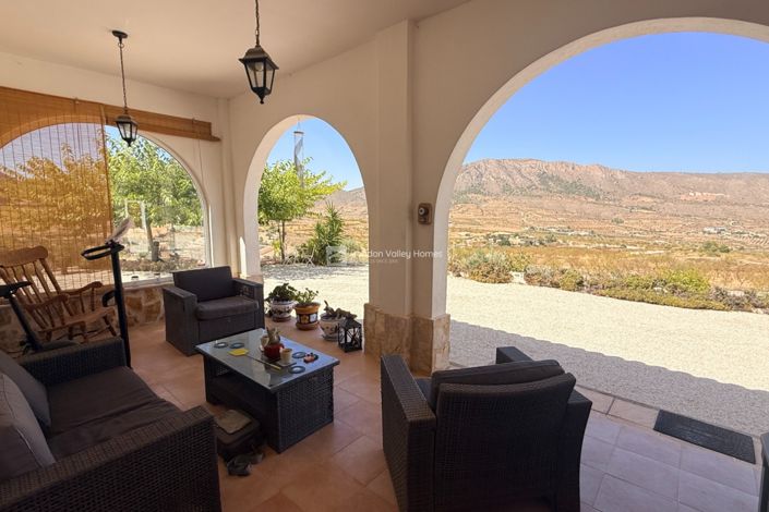 Image No.43-4 Bed Property for sale