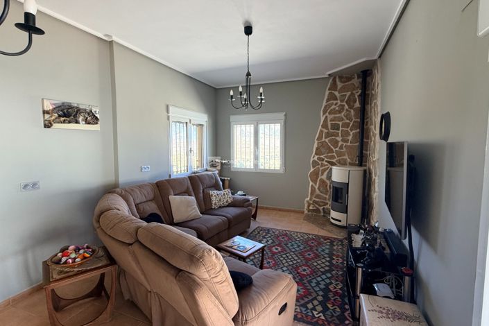 Image No.46-4 Bed Property for sale
