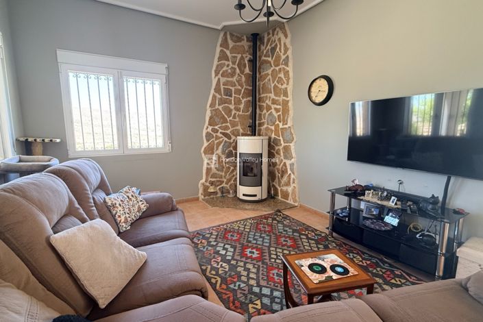 Image No.47-4 Bed Property for sale
