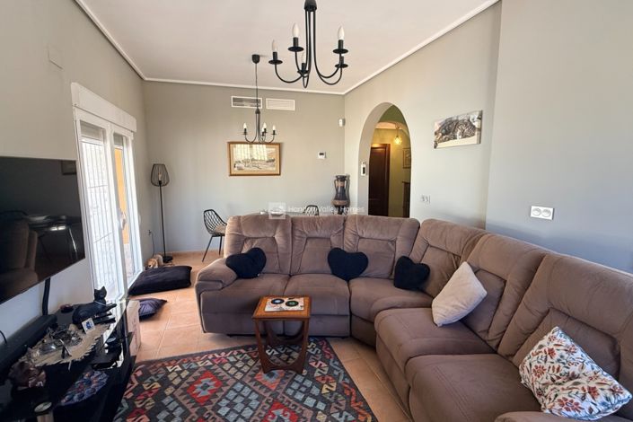 Image No.48-4 Bed Property for sale