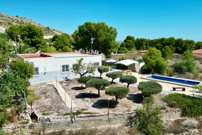 Image No.18-3 Bed Villa for sale
