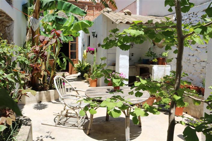 Image No.11-5 Bed Townhouse for sale