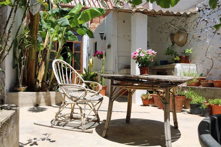 Image No.13-5 Bed Townhouse for sale