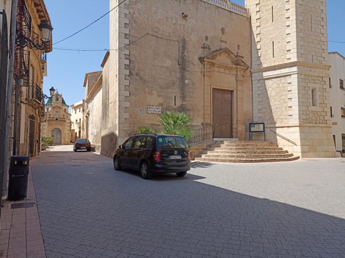 Image No.15-5 Bed Townhouse for sale