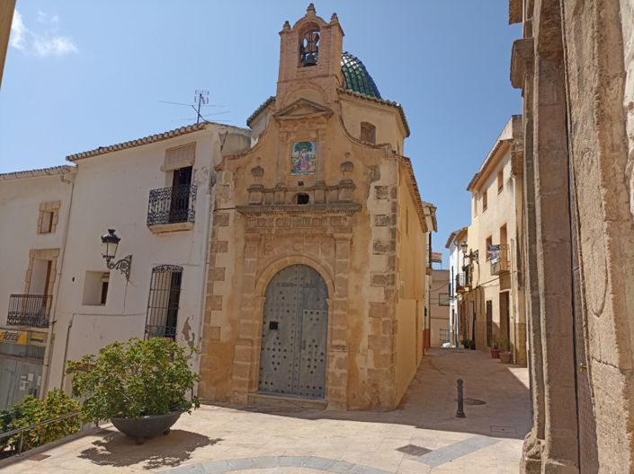 Image No.18-5 Bed Townhouse for sale