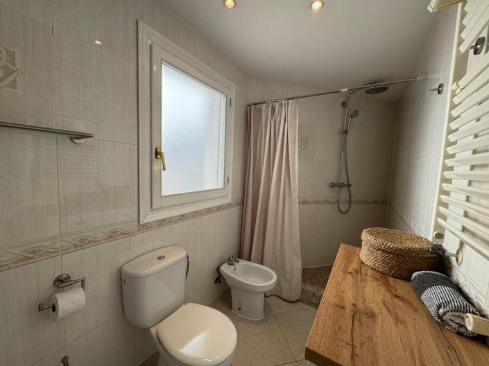 Image No.40-4 Bed Villa for sale