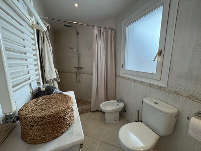 Image No.45-4 Bed Villa for sale