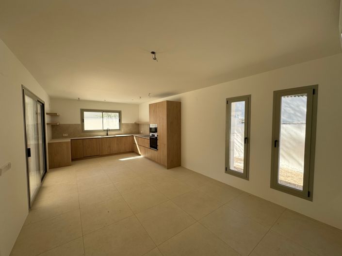 Image No.11-3 Bed Villa for sale