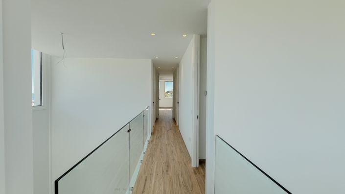 Image No.37-4 Bed Villa for sale