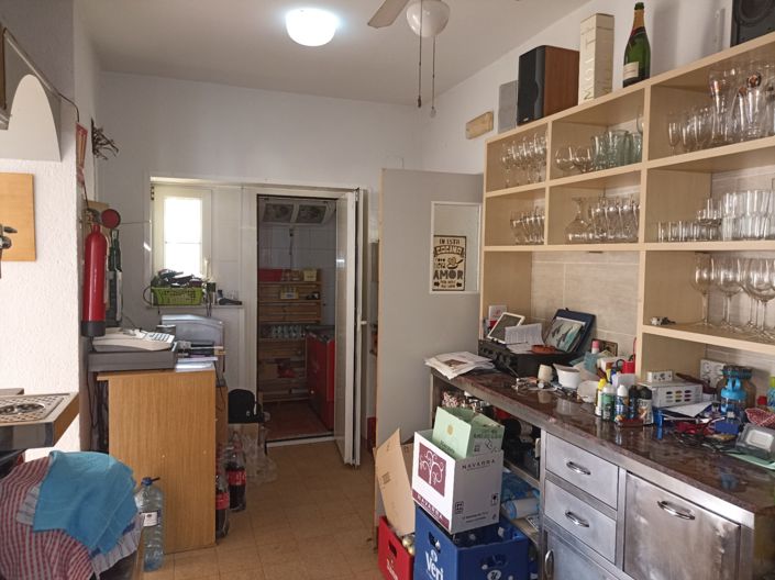 Image No.10-2 Bed Property for sale